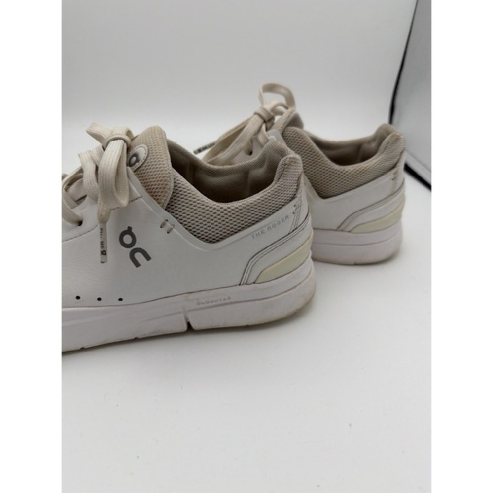 On Running The Roger Womens 8 White Leather Sneakers Casual Shoes. 1623 - Picture 2 of 9